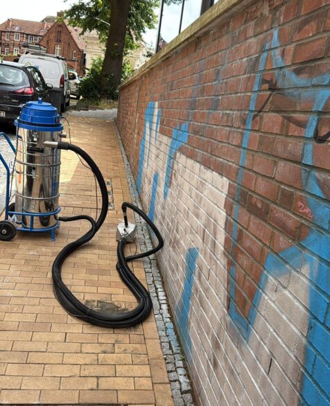 Prozess der Graffitientfernung